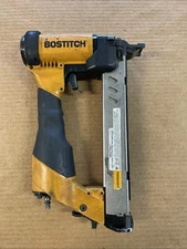 (H11125) BOSTITCH 438S2-1 Wide 1in Crown Stapler