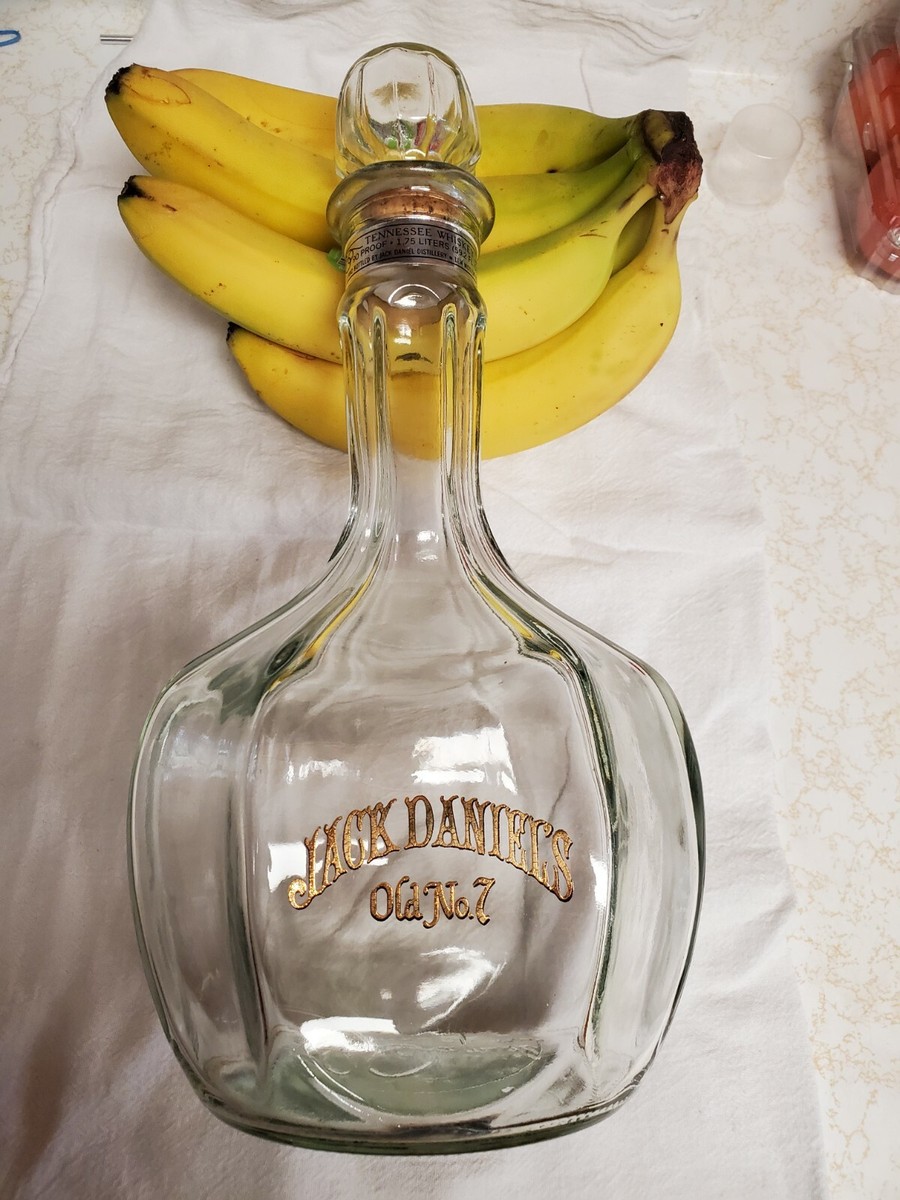 Vintage Jack Daniels Old No. 7 Glass Whiskey Decanter, Gold