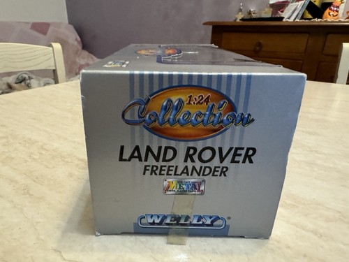 SPLENDIDA LAND ROVER FREELANDER WELLLY 1:24 NUOVA IN BOX DA COLLEZIONE - Foto 6 di 9