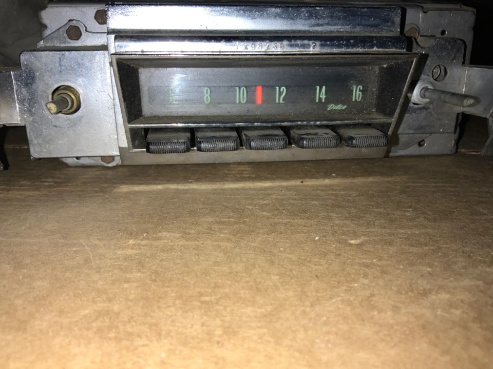 OEM GM 1967-1968 CHEVROLET Camaro Firebird Delco AM Pulsador Mono Radio z28 Foto 3 de 4