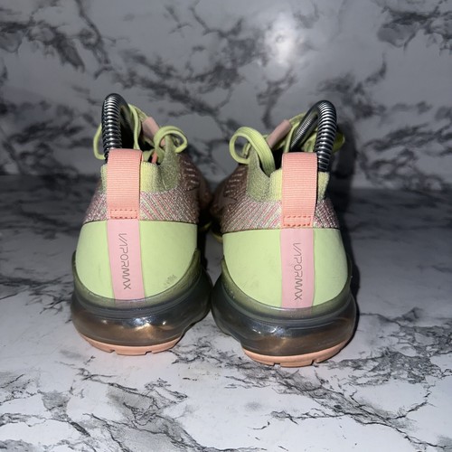 Scarpe da corsa Nike Air Vapormax Flyknit 3 "Barely Volt Pink" AJ6910-700 donna 8 - Foto 4 di 8