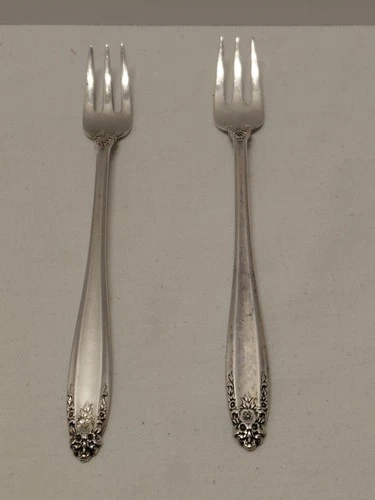 International Sterling Silver Prelude 2 Cocktail Forks