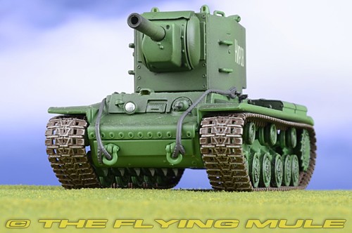 Hobby Master 1:72 KV-2 Heavy Artillery Tank Soviet Army - Picture 5 of 8