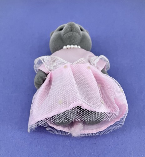 Calico Critters Kelsey Sweetwater Gray Bear Pink Bride Dress Sylvanian Families - Picture 2 of 5