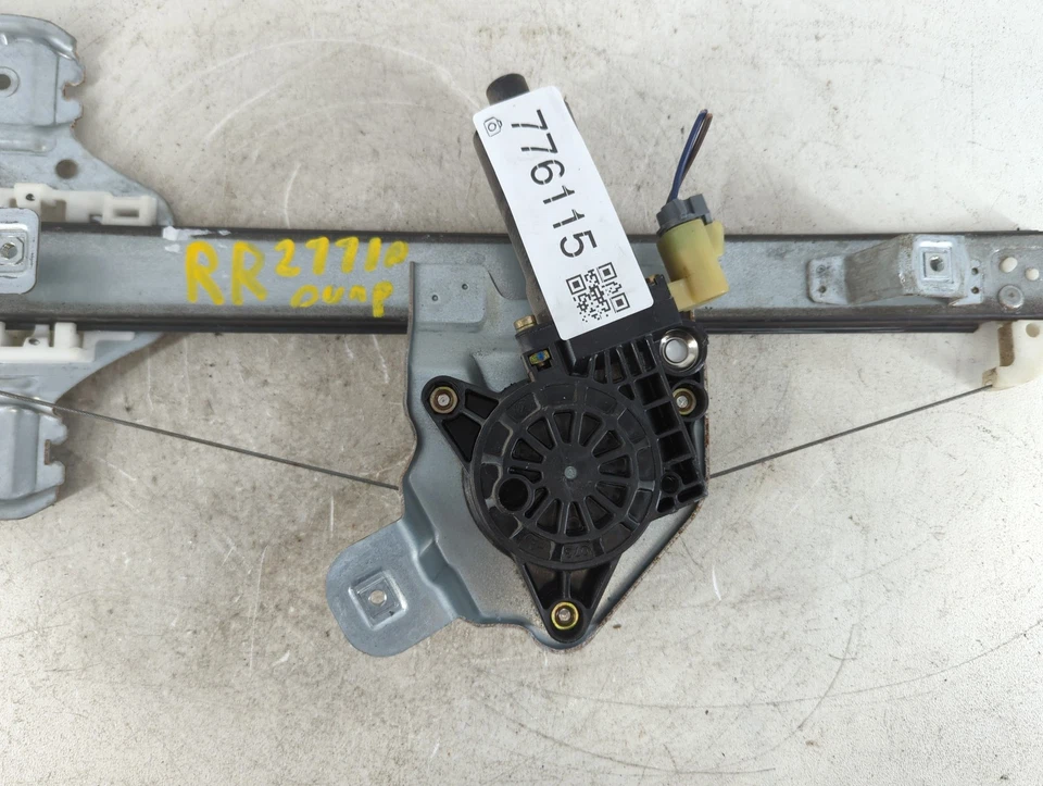 2010 Hummer H3 Driver Left Front Window Regulator DFPMC - Image 3 of 4