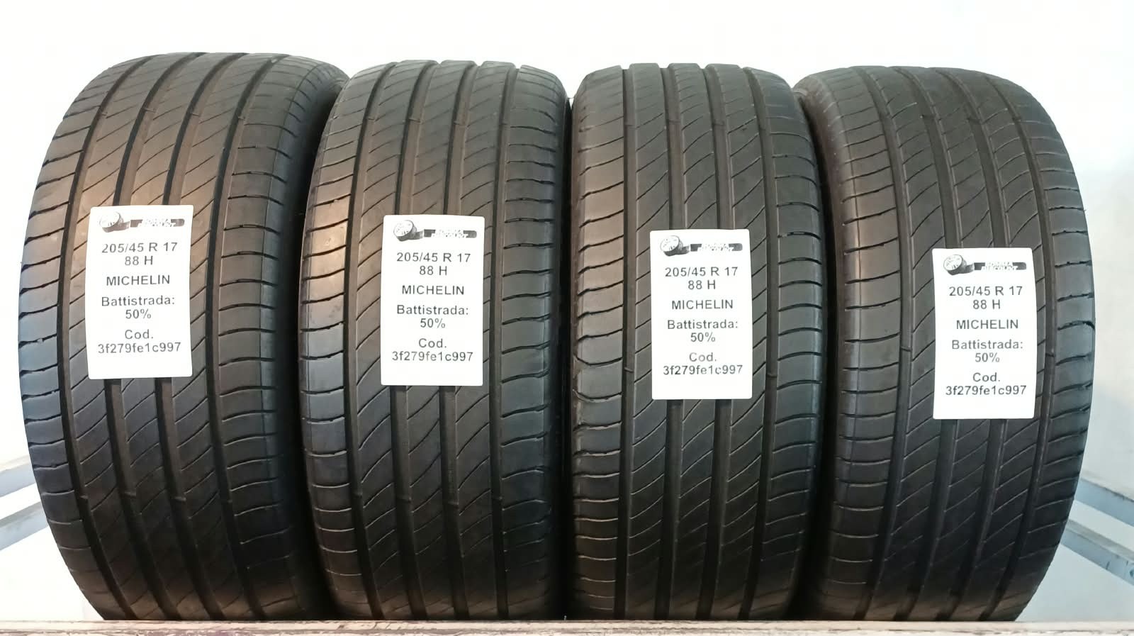 PNEUMATICI USATI PEZZI 4 MICHELIN PRIMACY 4 205/45 R17 88H ESTIVE