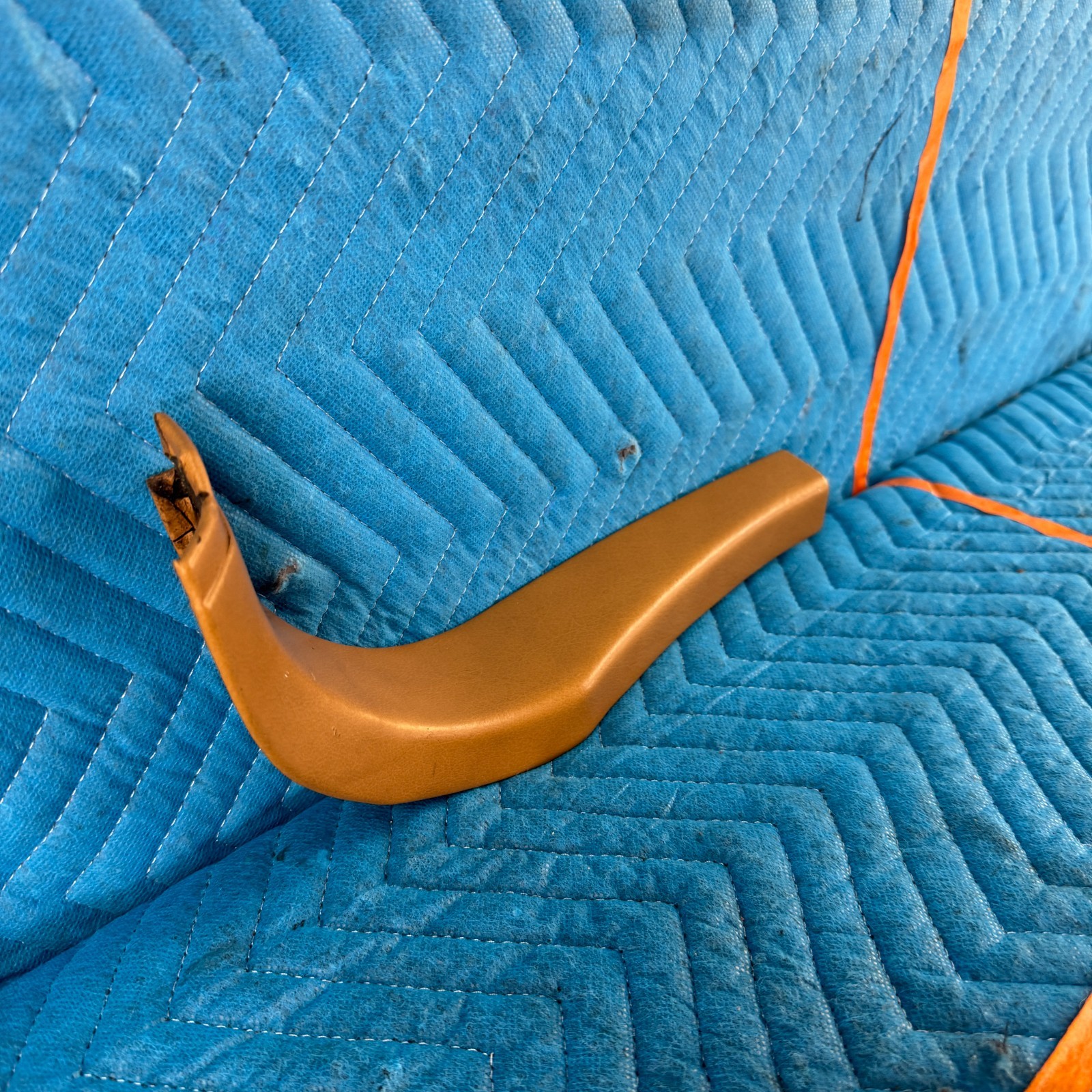 89–91 CHRYSLER TC MASERATI 46K Front Right Interior Trim Molding Ginger Tan OEM