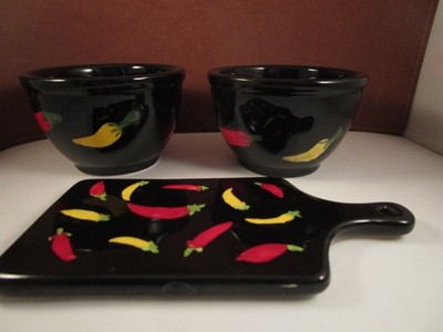 Vintage Mixed Lot of Chili Pepper Cutting Board & Bowls IQ Accessories