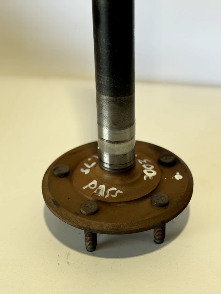 2003 FORD F150 REAR AXLE 9.75" 373 RIGHT PASS SIDE AXLE SHAFT USED - Image 3 of 4