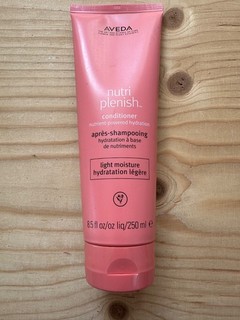 Aveda Nutriplenish Conditioner Light Moisture | Superfood Hair Conditioner