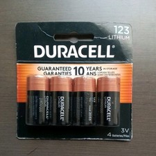 BRAND NEW SEALED DURACELL 4 PACK 123 LITHIUM BATTERIES 3 VOLT EXP 2033