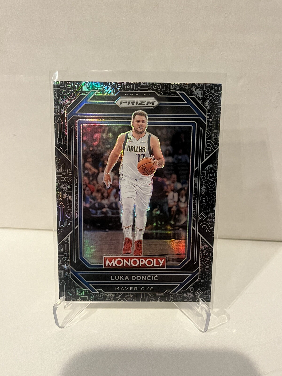 2022-23 Panini Prizm Monopoly Black Icons Monopoly Prizm Luka Doncic #19