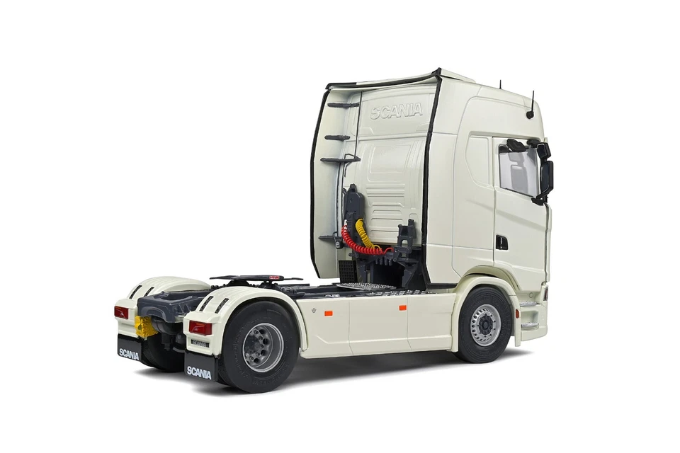 2021 SCANIA S580S HIGHLINE TRUCK IVORY WHITE 1:24 by SOLIDO MODELS S2400301 - Image 4 of 4