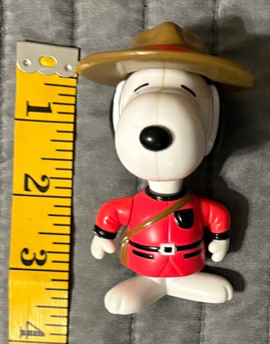 Cool Snoopy Toy Canada RCMP Royal Canadian Mounted Police - Picture 2 of 4