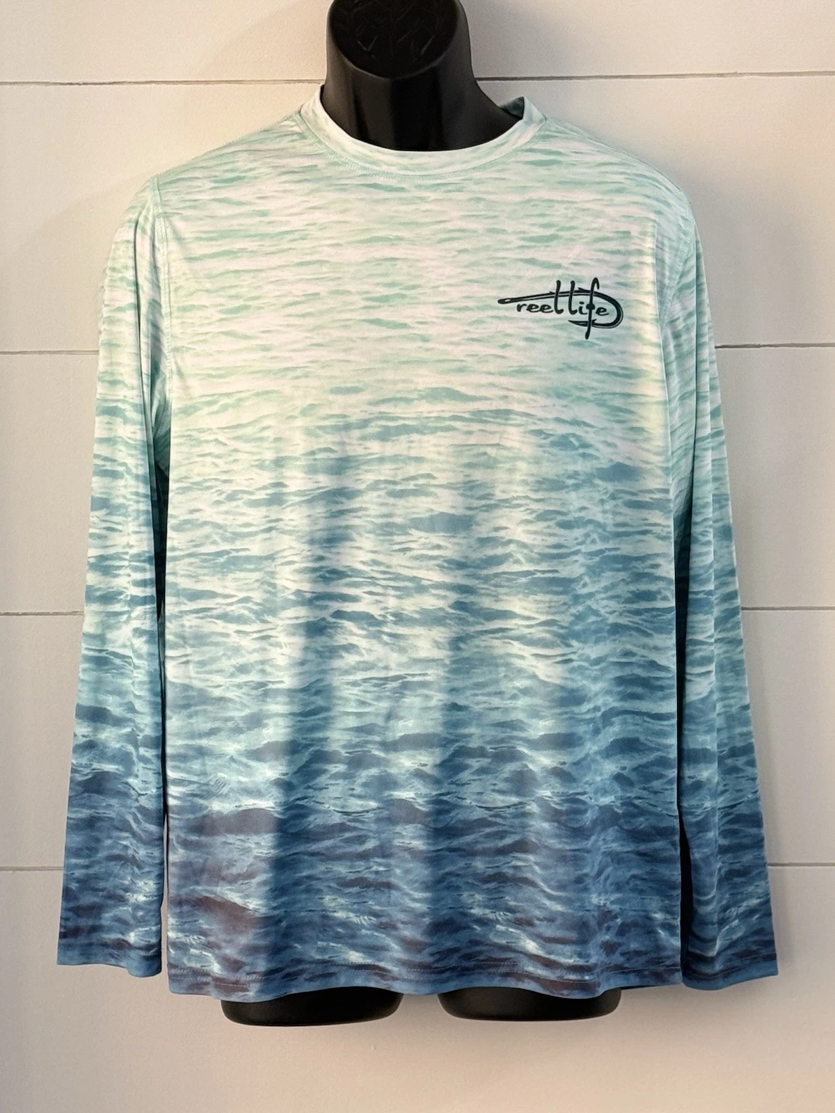 Reel Life Long Sleeve Sun Ray Protection Shirt Mens Medium New with tags