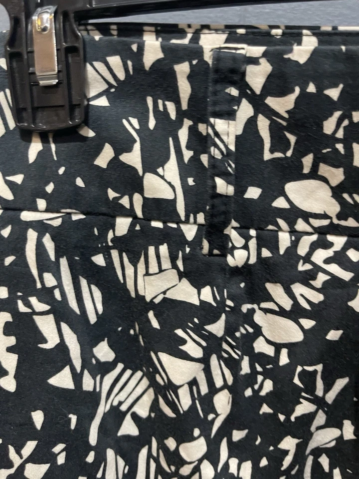 Y2K TwentyOne 几何迷你裙大号奶油色黑色 16x14.5 — 第 3/4 张图片