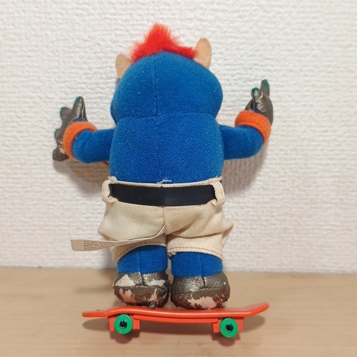 My Pet Monster Plush Toy on Skateboard with Chain 2001