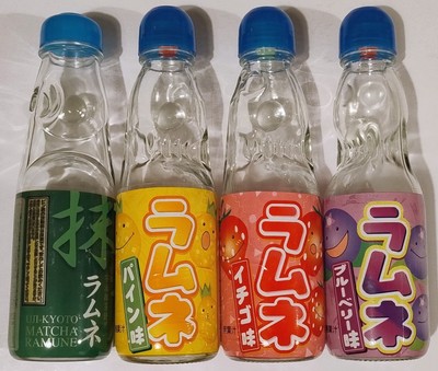 Ramune Soda leere Glas Codd Flaschen x4 Matcha, Ananas, Erdbeere, Heidelbeere