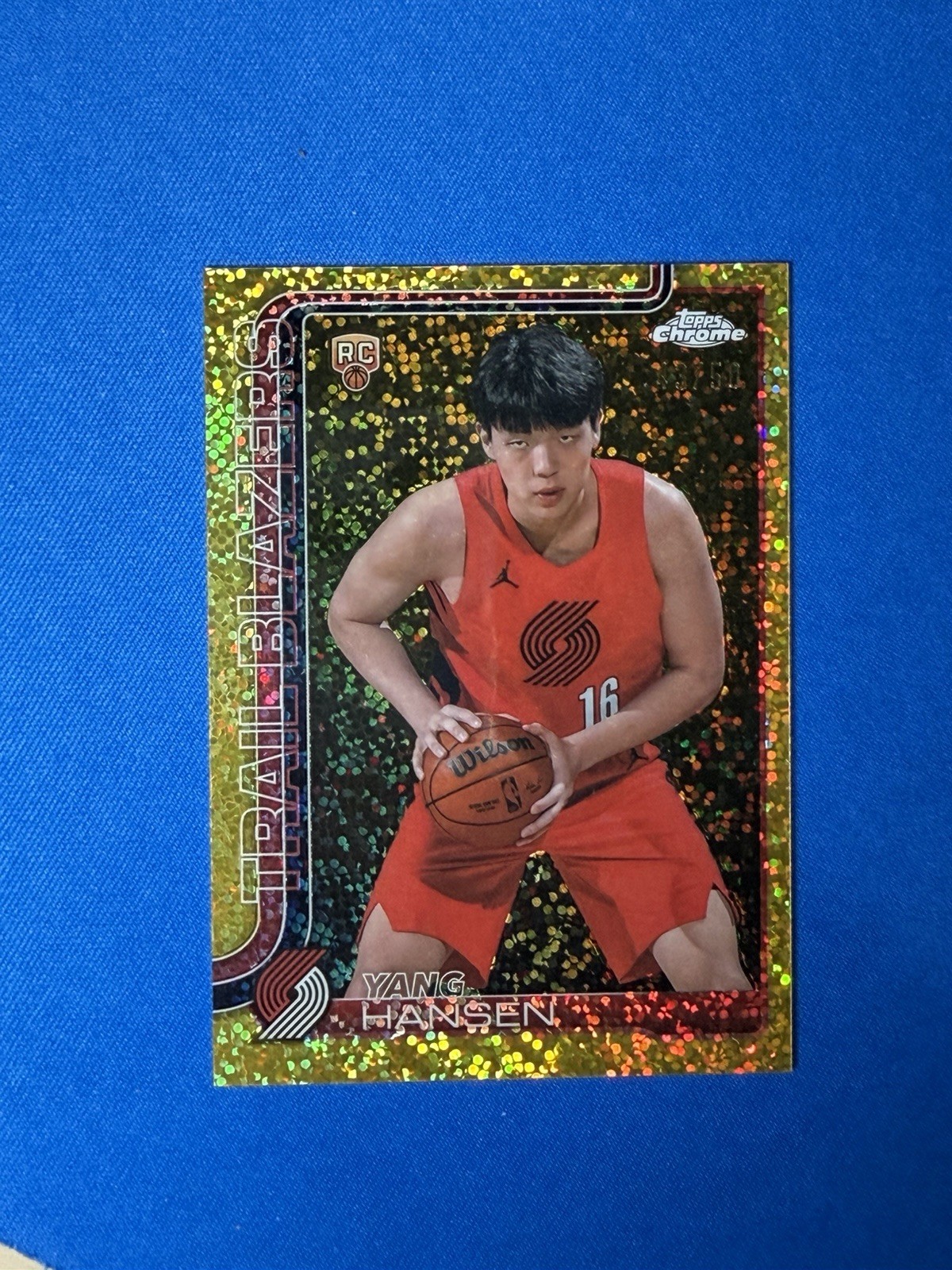 2025 Topps Chrome Yang Hansen Gold Speckle Refractor /50 266 Image Variation