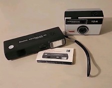 2 Vintage Kodak Camera's Ektralite 10 Instamatic 124 Untested