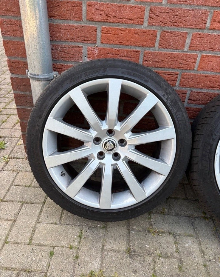 4xSommerreifen Michelin/Pirelli incl. Felgen- 19 Zoll-Profil:4mm von/für Jaguar - Bild 2 von 4