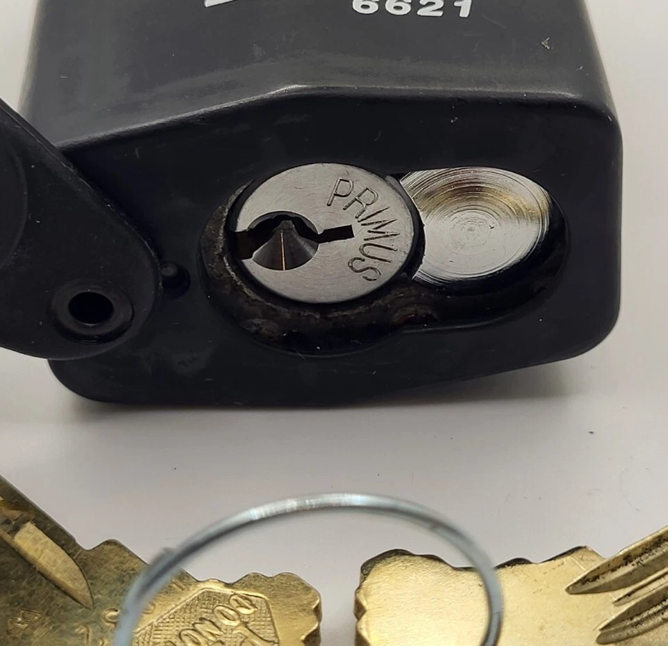 Master 6621WO Padlock W/ Schlage Primus High Security Cylinder, Comes W/2 Keys - Image 4 of 4