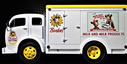 Truck Wagon Pickup Bordens Milk Vintage Classic Custom Built TIN Metal Model Car - Picture 3 of 12