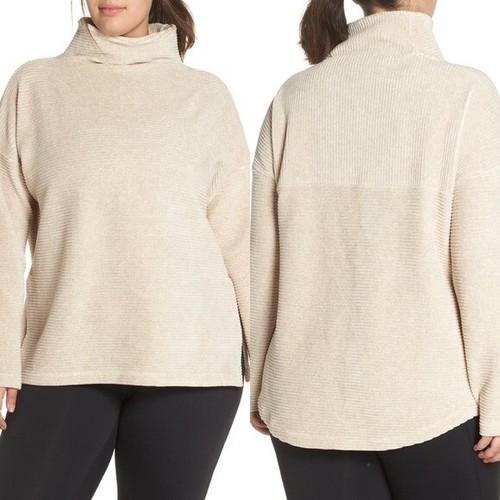 NWT) ZELLA funnel neck beige long 