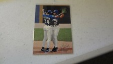 1995 TOPPS STADIUM CLUB # 210 GREG VAUGHN BEST SEAT IN THE HOUSE BASEBALL CARD