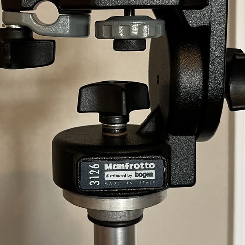 Bogen Professional 3126 fluid head Manfrotto Made In Italy Tripod Adjustable - Picture 10 of 12