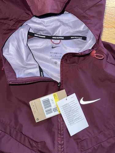 Nike Windrunner Men's Storm-FIT Running Jacket Maroon S Small FB8593-681 BNWT - Picture 2 of 3