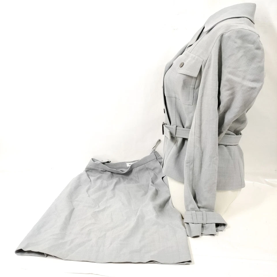 БЕЗ ТАРИФА Yves Saint Laurent костюмы женщины вискоза, шерсть, полиуретан 4152585 - Изображение 2 из 4