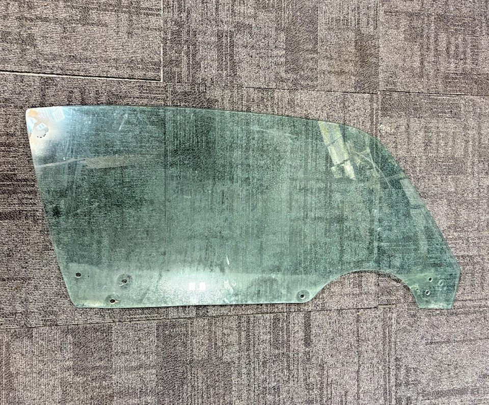 1970-81 Pontiac Firebird Trans Am Tinted Door Glass LH Drivers Side; Used Foto 2 de 4