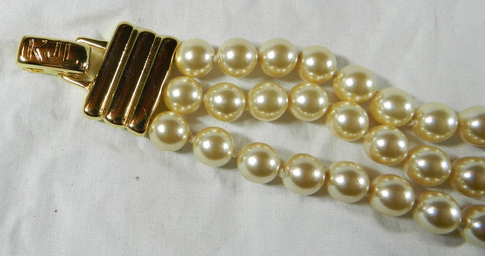 Nuevo con bolsa - Pulsera de gala inaugural oficial Kenneth Jay Lane 1997 - Blanca Foto 3 de 4