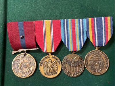 US NAVY  4 Medals Bar AUTHENTIC Pinback