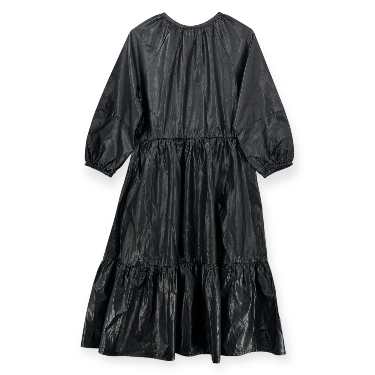 【美品】LITTLE BLACK DRESS 大型本 ハードカバー FAMOUS FROCKS THE LITTLE BLACK DRESS』新たな時代にふさわ