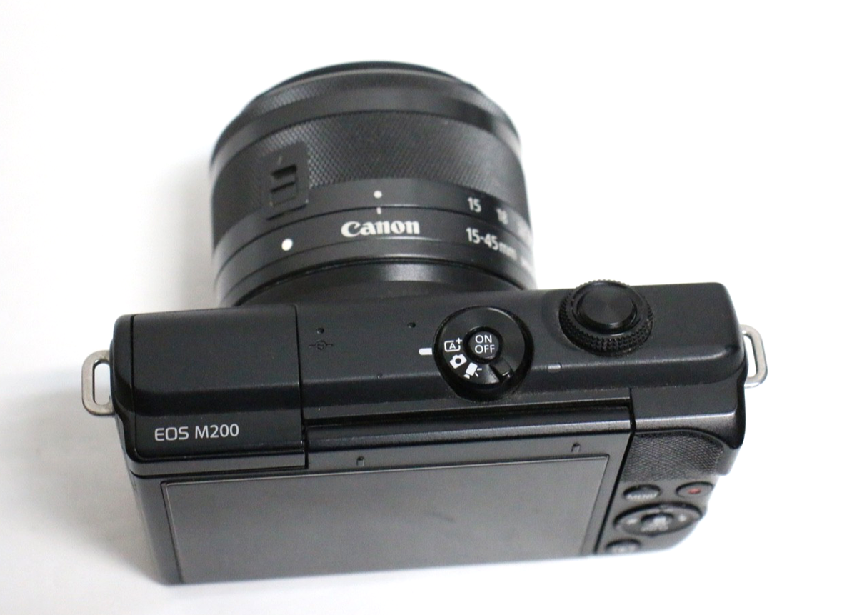 Canon EOS M200 Mirrorless Camera 15-45mm IS STM Lens w/ 128 gb SD