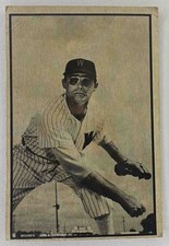 1953 Bowman Black & White Walt Masterson #9 Senators