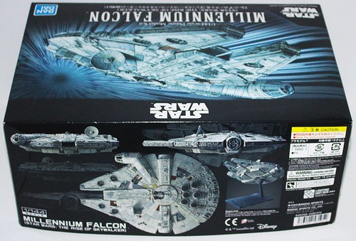 Star Wars Rise of Skywalker Millennium Falcon Model Kit 2019 Bandai NEW SEALED - Picture 3 of 6