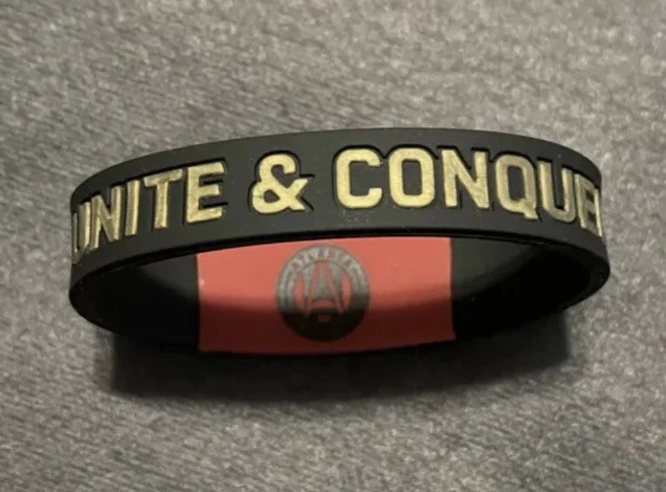 Atlanta United 2022 Founding Member Season Gift Flag Blanket Bracelet NEW - Image 4 of 4