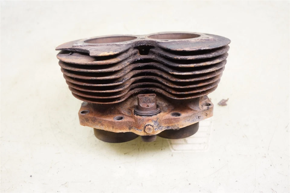 Triumph T120 TR6 R 1964 Bonneville 650 T120R TR6R *2847 cilindro de extremo superior  Foto 4 de 4