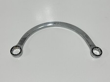 Mac Tools Usa Hm2830r Sae 1516 X 78 Full Polish Half Moon Wrench 12 Point Mac Tools Usa Hm2830r Sae 1516 X 78 Full Polish Half Moon Wrench 12 Point