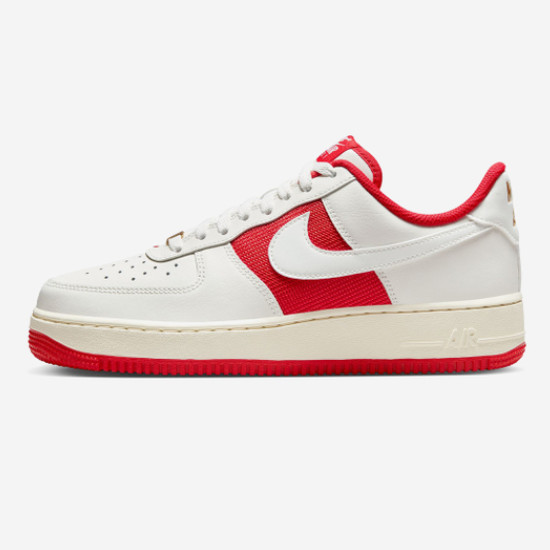 Полуботинки Nike Air Force 1 07 Sail/University Red (FN7439-133) для ускоренной доставки