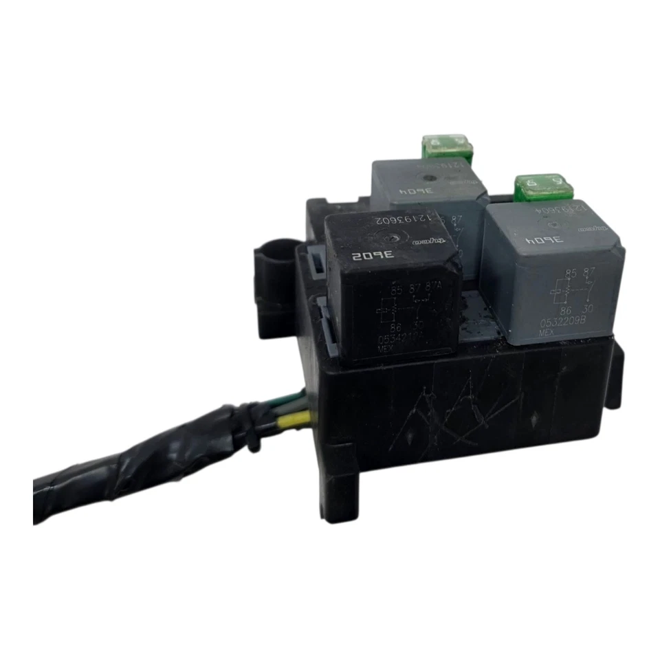 03-07 Silverado Avalanche Tahoe Engine Cooling Fan Relay Fuse Box Block OEM R27 - Image 4 of 4