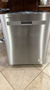 Whirlpool Dishwasher WDP540HAMZ4 Used -Works Well - Drying Not So Well Stainless