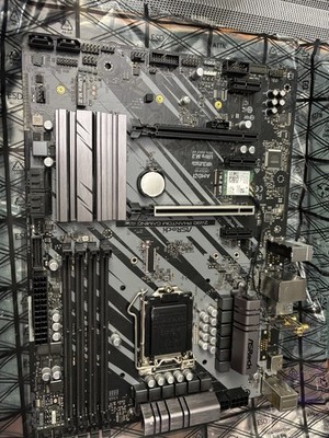 ASRock Z490 4/ac  Phantom Gaming Motherboard ATX Intel Z490 10. Gen. DDR4 M2