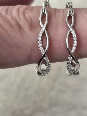 Leichte gewellte Creolen aus Sterlingsilber.  UK Verkäufer
