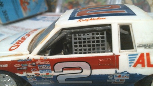 MPC #2 Rusty Wallace Alugard Pontiac Grand Prix 1/25 Model Kit 1985 Assembled - Picture 6 of 7