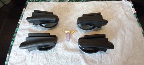 Thule Rapid System 775 Foot Pack - For Open Type Roof Rails. Used Good Condition - Picture 5 of 12