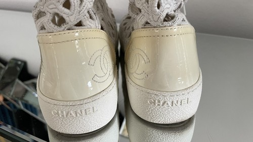 Sneakers Chanel vernice/uncinetto numero 37,5 - Foto 10 di 18